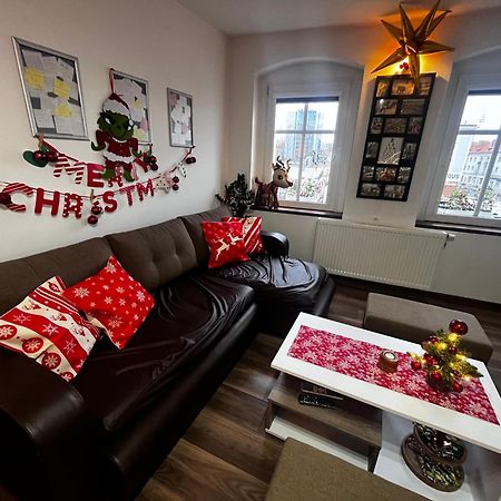 Apartament Crooked Stairs Zielona Gora  Bagian luar foto
