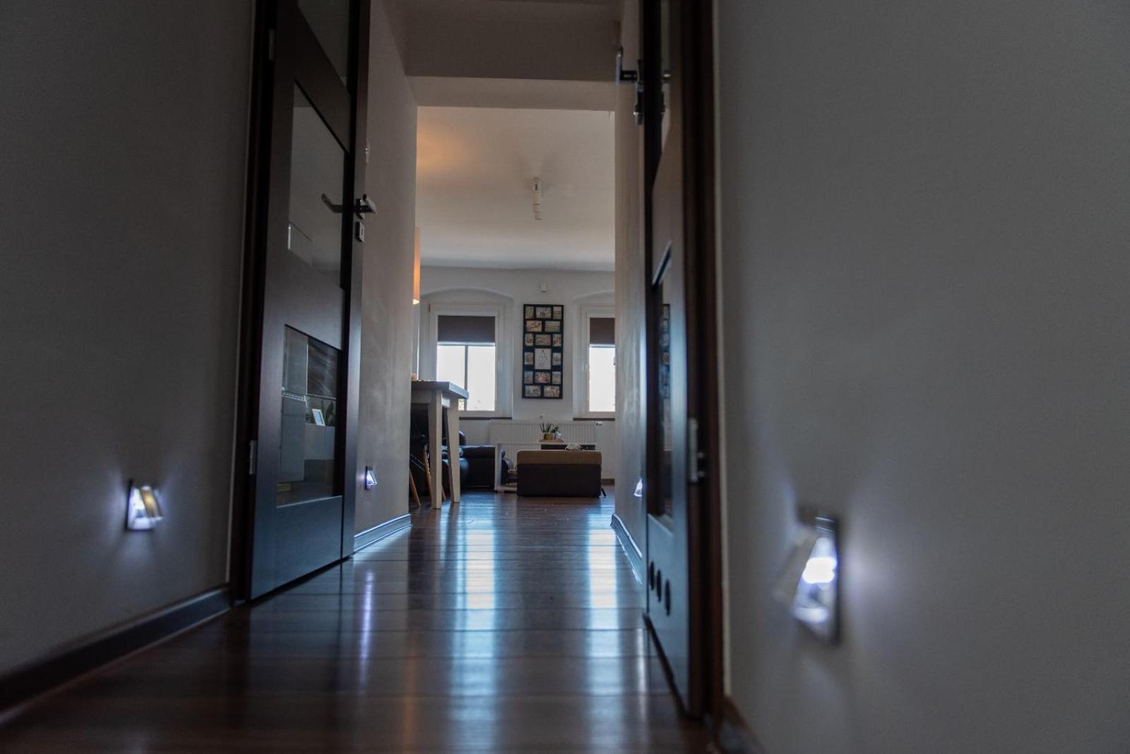 Apartament Crooked Stairs Zielona Gora  Bagian luar foto