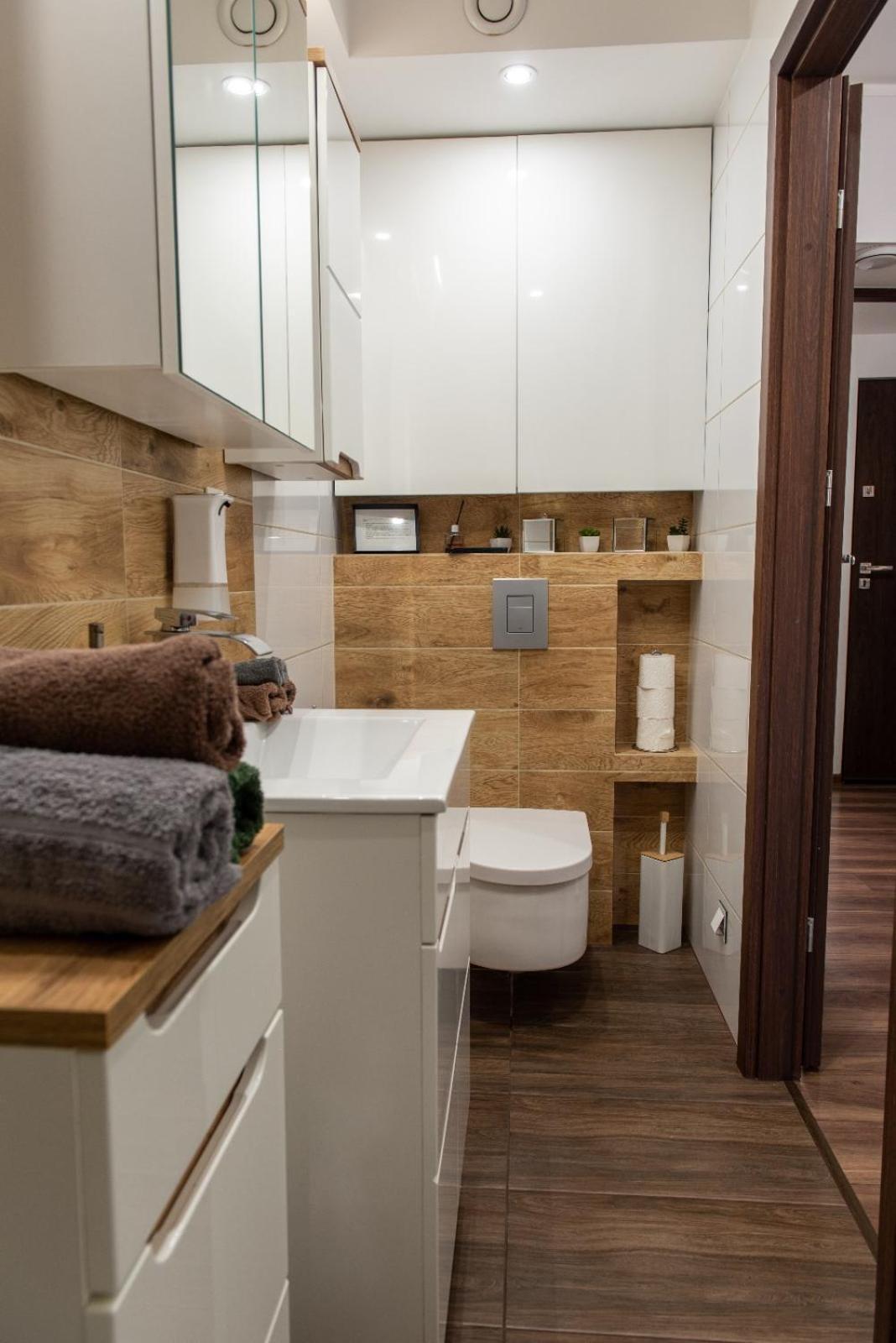 Apartament Crooked Stairs Zielona Gora  Bagian luar foto