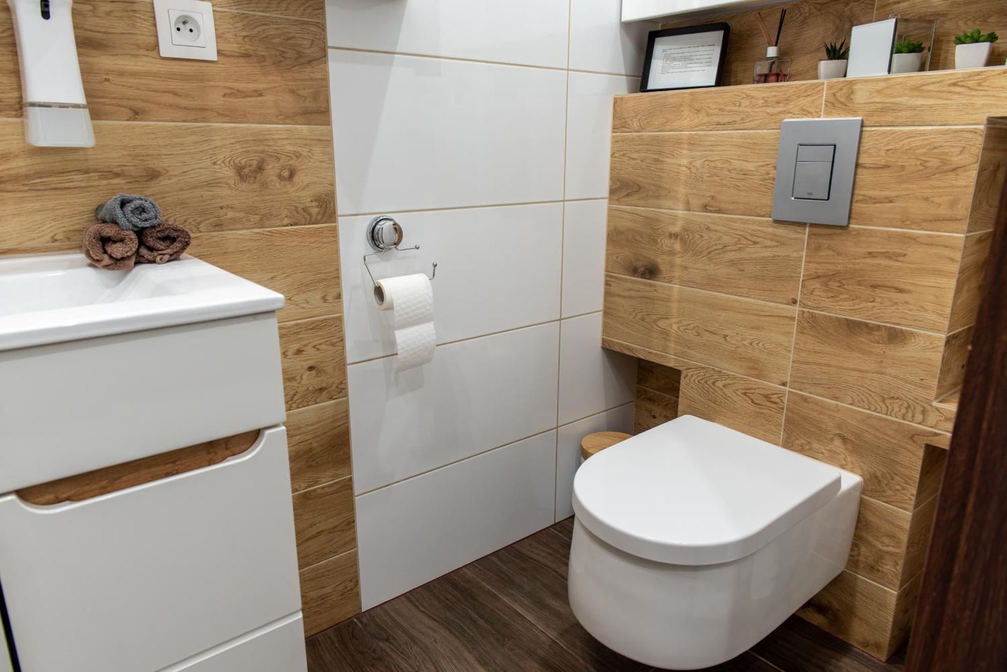 Apartament Crooked Stairs Zielona Gora  Bagian luar foto