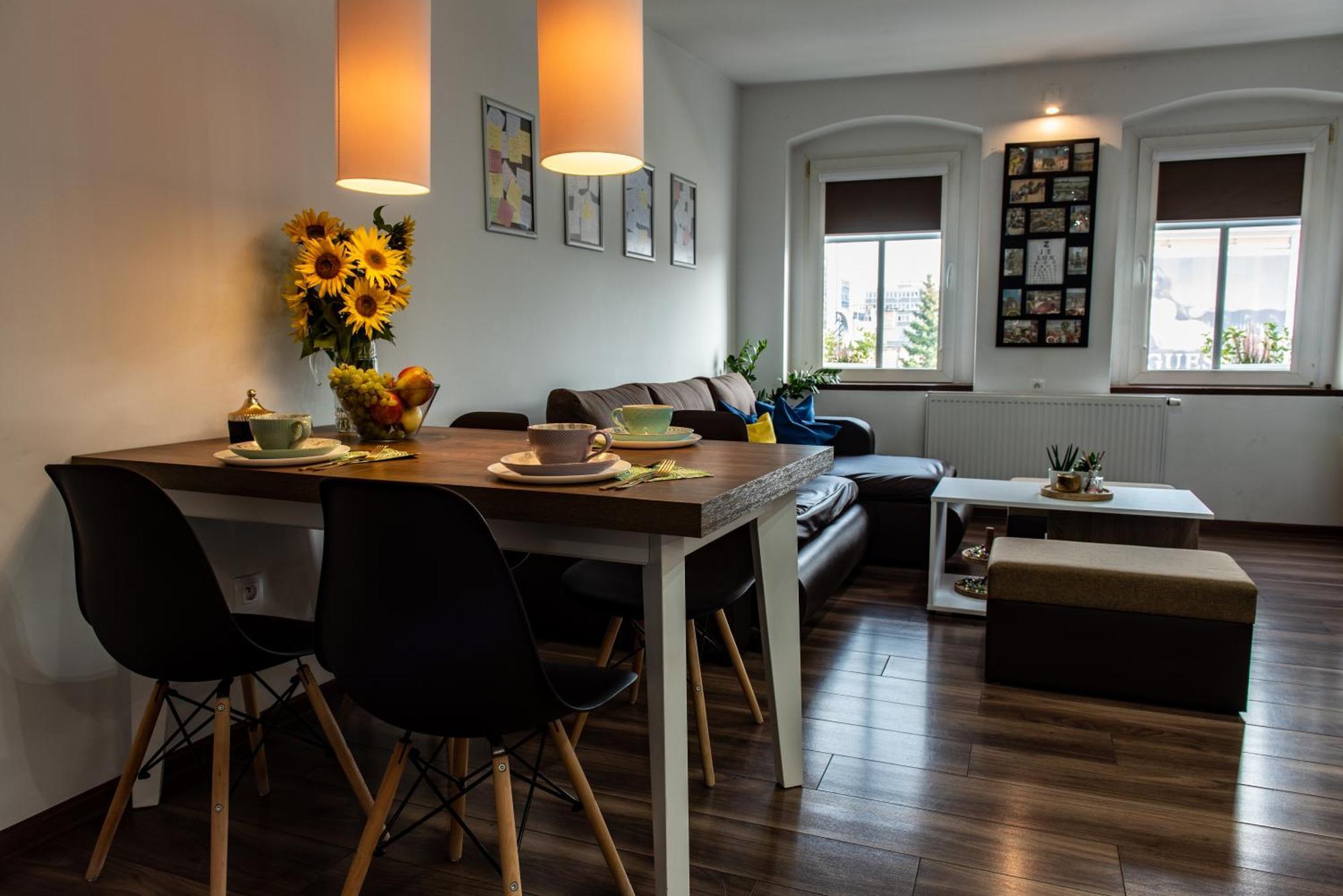 Apartament Crooked Stairs Zielona Gora  Bagian luar foto