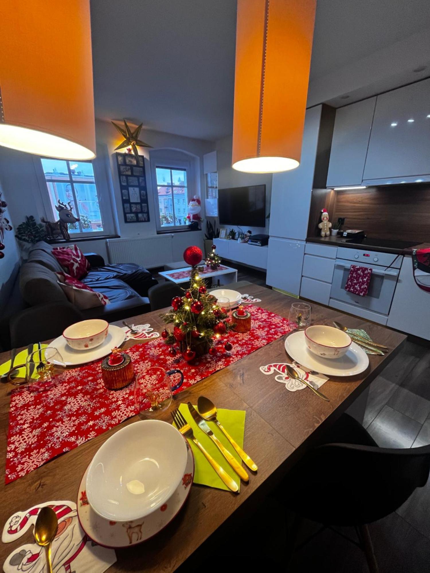 Apartament Crooked Stairs Zielona Gora  Bagian luar foto
