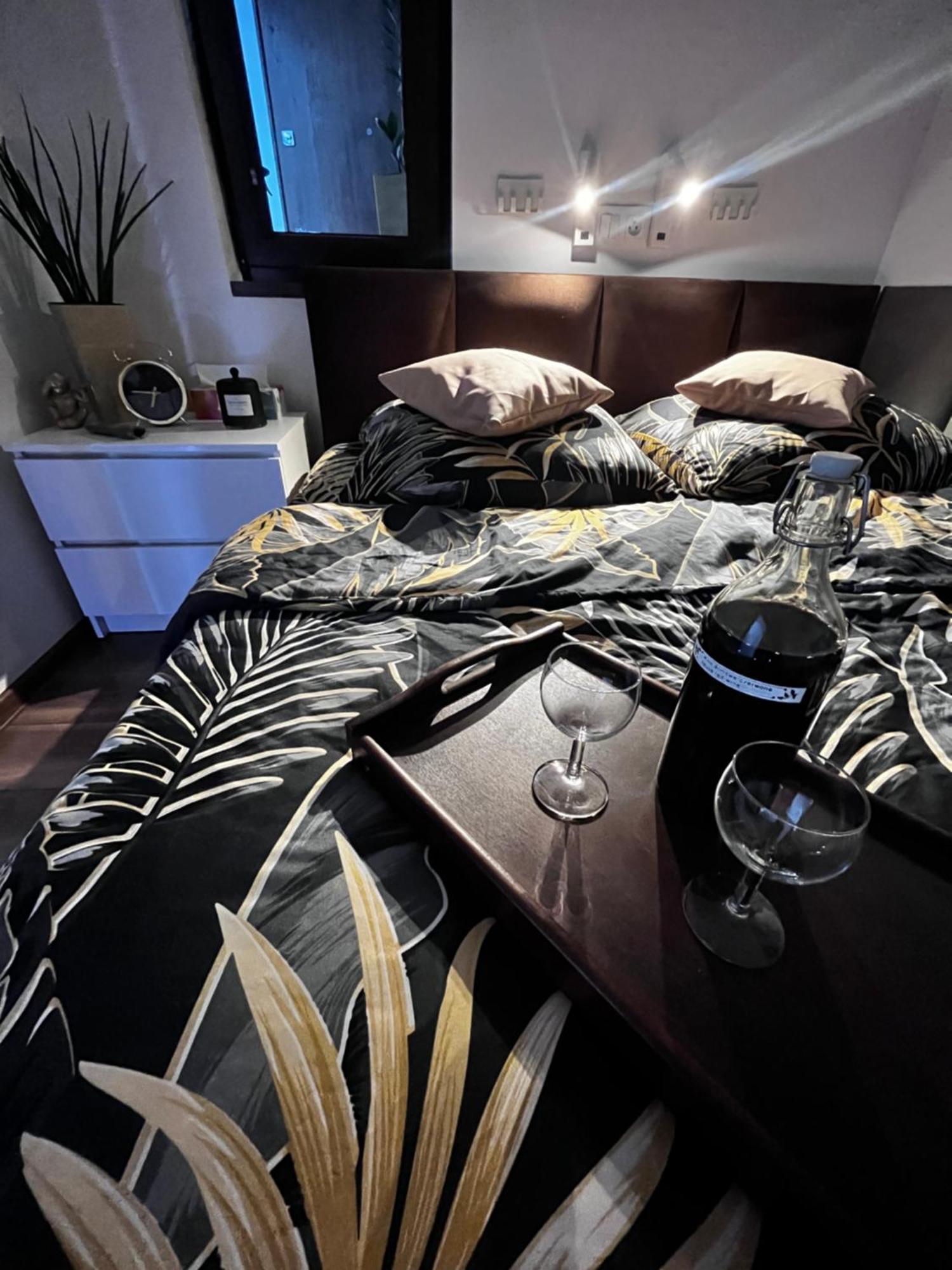 Apartament Crooked Stairs Zielona Gora  Bagian luar foto